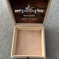 Perdomo Cedar Cigar Box