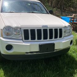 05 Jeep Grand Cherokee Laredo