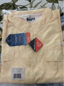 NEW Men’s Habit short sleeve top