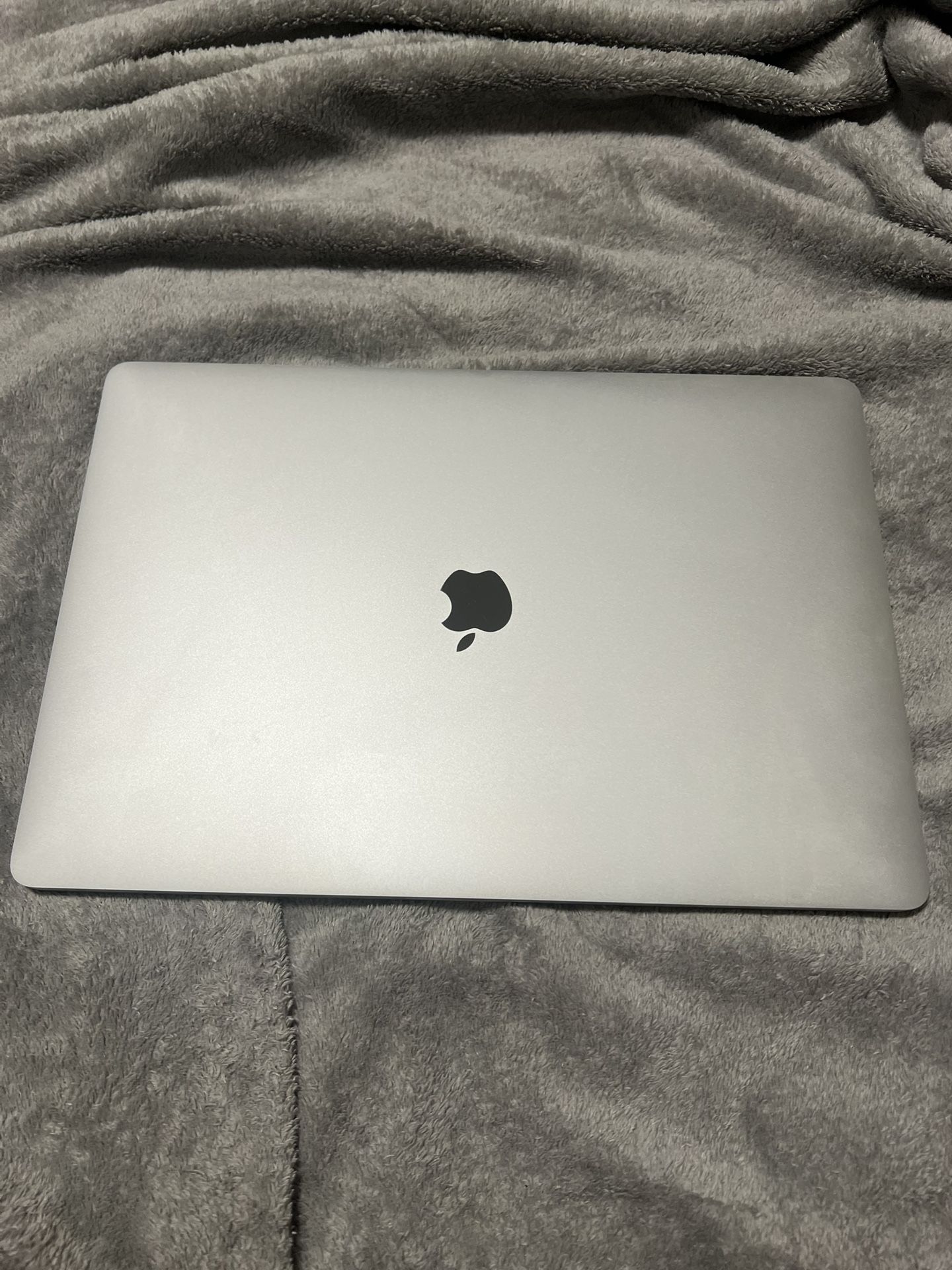 MacBook Pro 2019 16inch