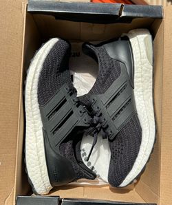 New Wmns Adidas Ultra Boost 4.0 Sneakers size 5.5
