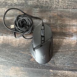 Razer Basilisk V3 Customizable Ergonomic Gaming Mouse: Fastest Gaming Mouse Switch - Chroma RGB Light