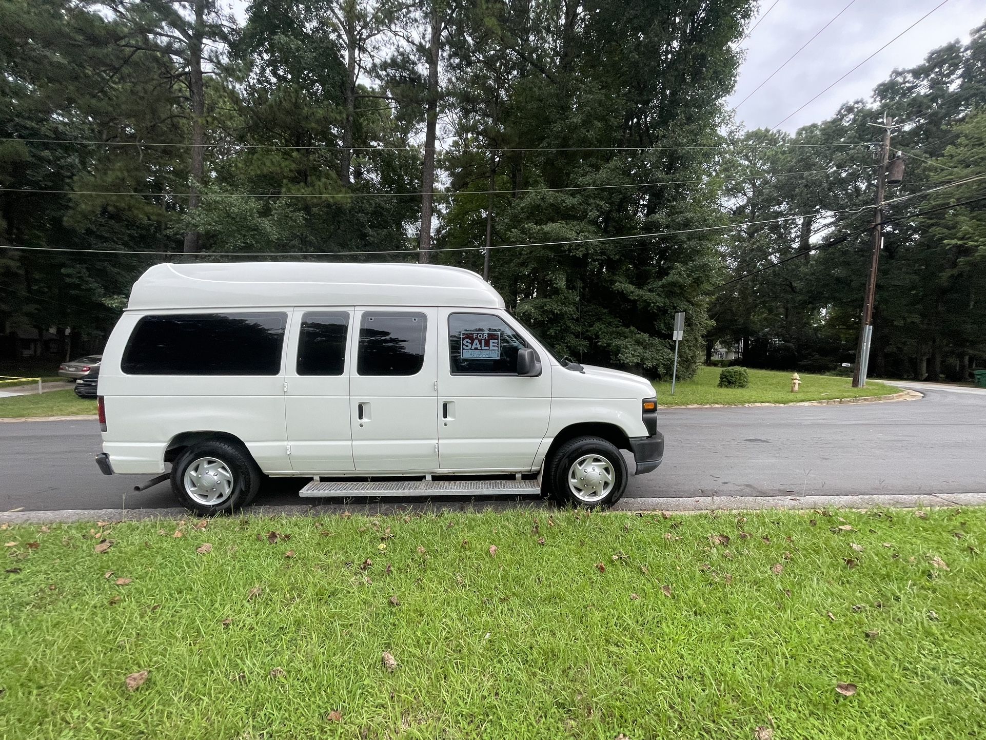 2013 Ford E-150