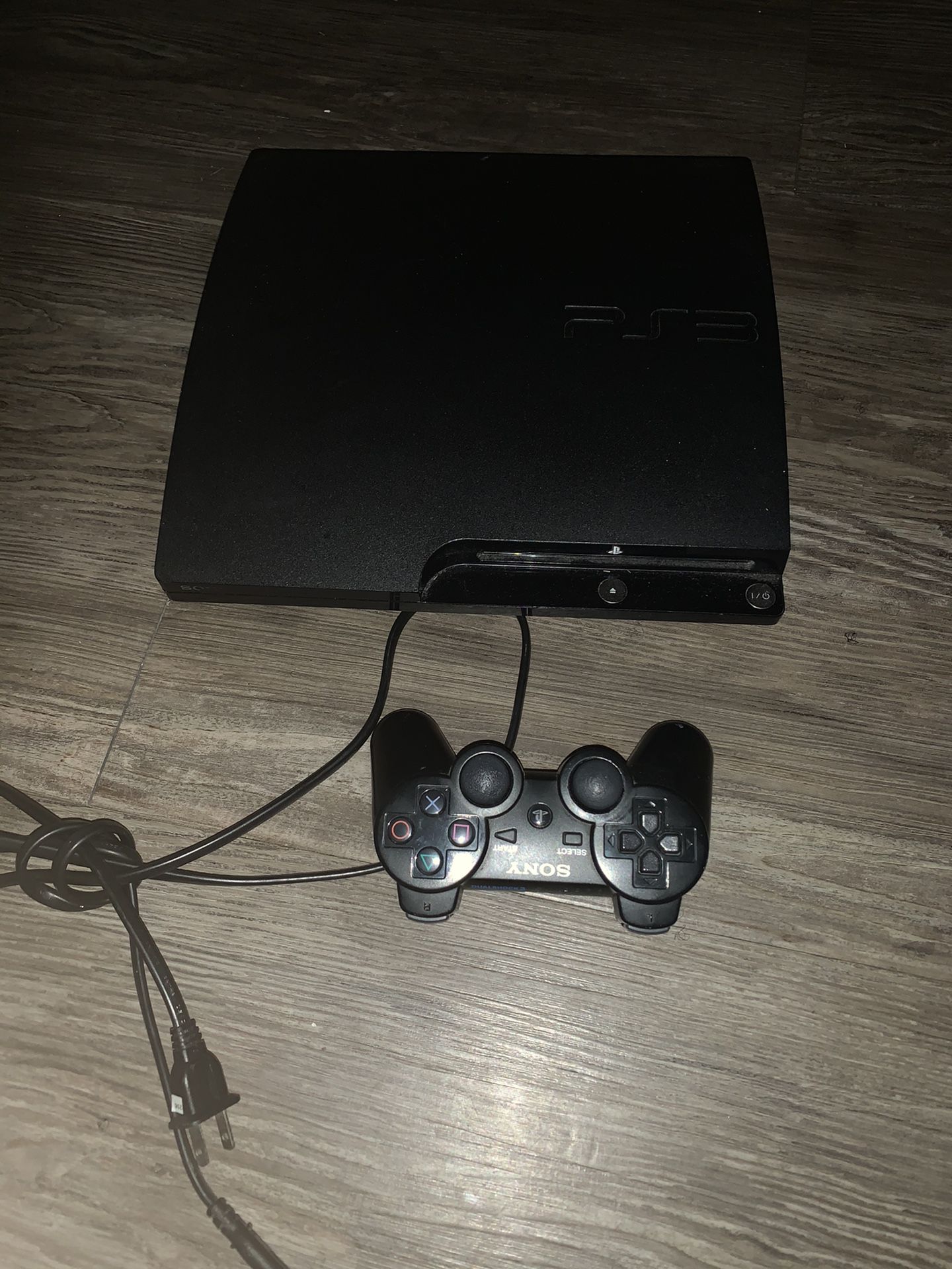 PS3 Comes with everything and 1 controller !!