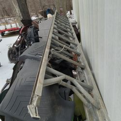 24 Ft Aluminum Ladder 