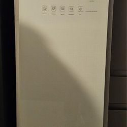 LG CLOTHES STYLER STEAMER.......$ 700