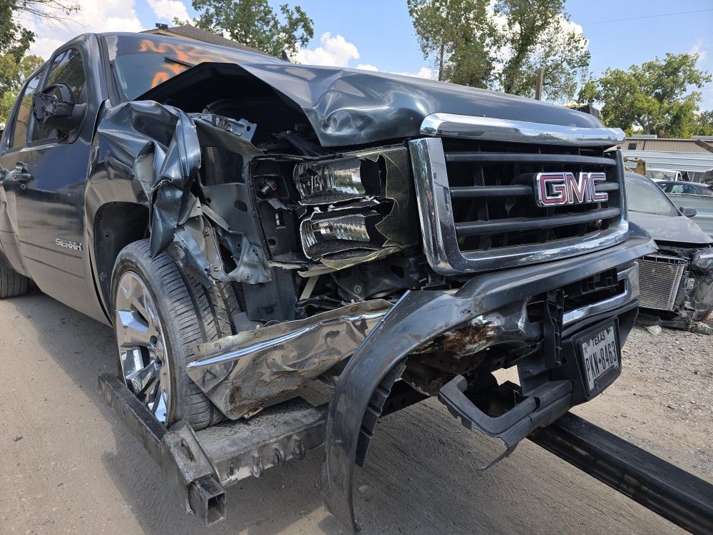 2007 GMC Sierra 1500 5.3 Motor 4speed Automatic Transmission For Parts Only Gm Auto Parts 221 Hambrick Rd / LUIS 