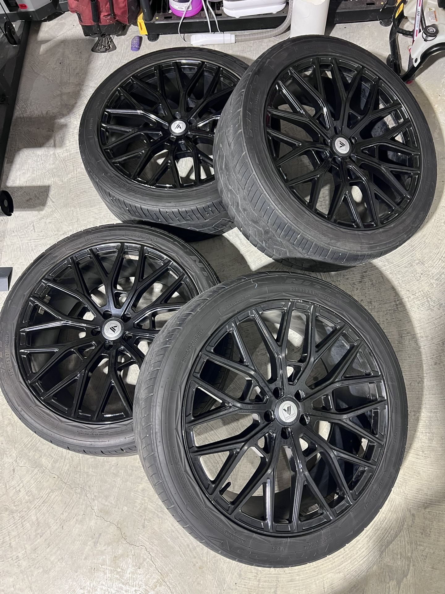 π₯ Asanti Black Label ABL-21 Gloss Black 22x10.5 Wheels Set of 4 w/ Nitto NT420V Tires π₯