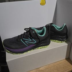 Women's New Balance Nitrel V5 Dyna Soft Trail Running Shoes. Size 7B