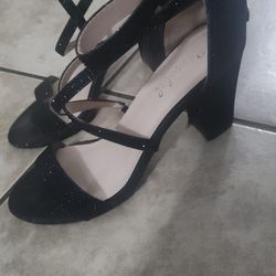 Bonnibel size 5.5 Black Platform High Heels 