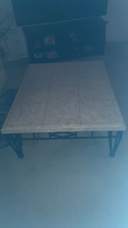 Coffee table/end table