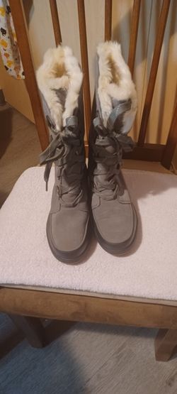 SOREL WINTER BOOTS SIZE 9 WOMENS