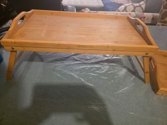 Folding tables or trays pls read descripción