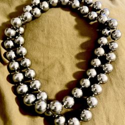 Vintage-Inspired Double Strand Gray Faux Pearl Necklace – Statement Piece
