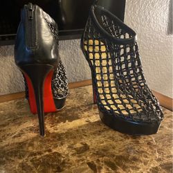 Christian Louboutin - Black Red Bottoms 