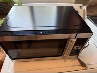 Microwave Black + decker 0.7 Cu ft 700W
