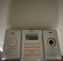 iHome iH66S Audio Dock Alarm Clock Speakerphone for Apple iPod AUX Silver