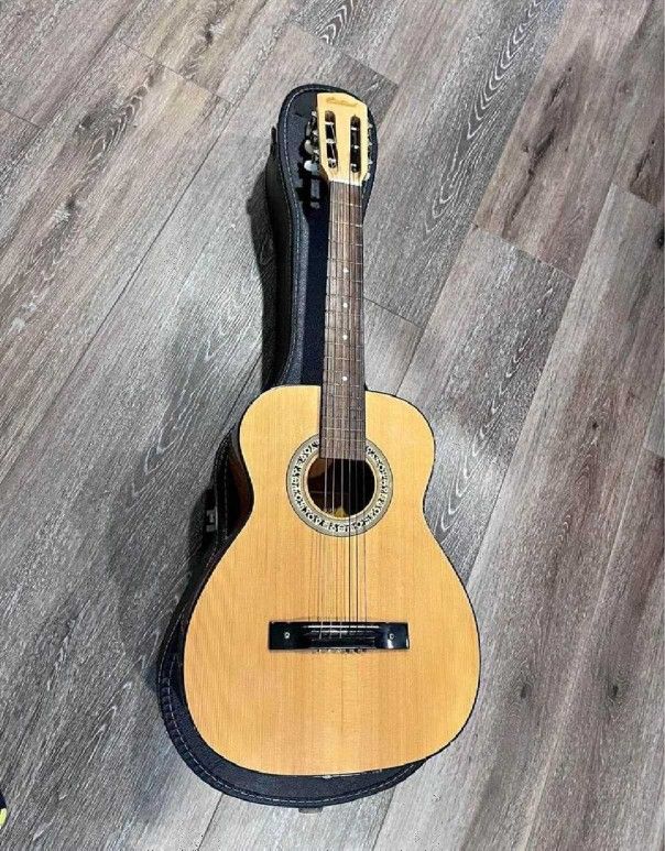 soldier why Acoustic Guitar - Rich Sound and Timeless Style