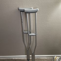 Crutches (NEVER USED)
