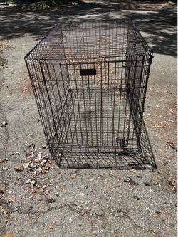 Dog cage no bottom plate