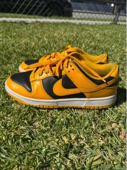 Nike Dunk Low Retro Championship Goldenrod Size Mens 7 / Womens 8.5