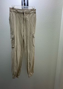 Women’s/Girls Forever 21 beige jogger cargo pants. Size Small