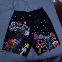 Custom embroidered shorts ✨