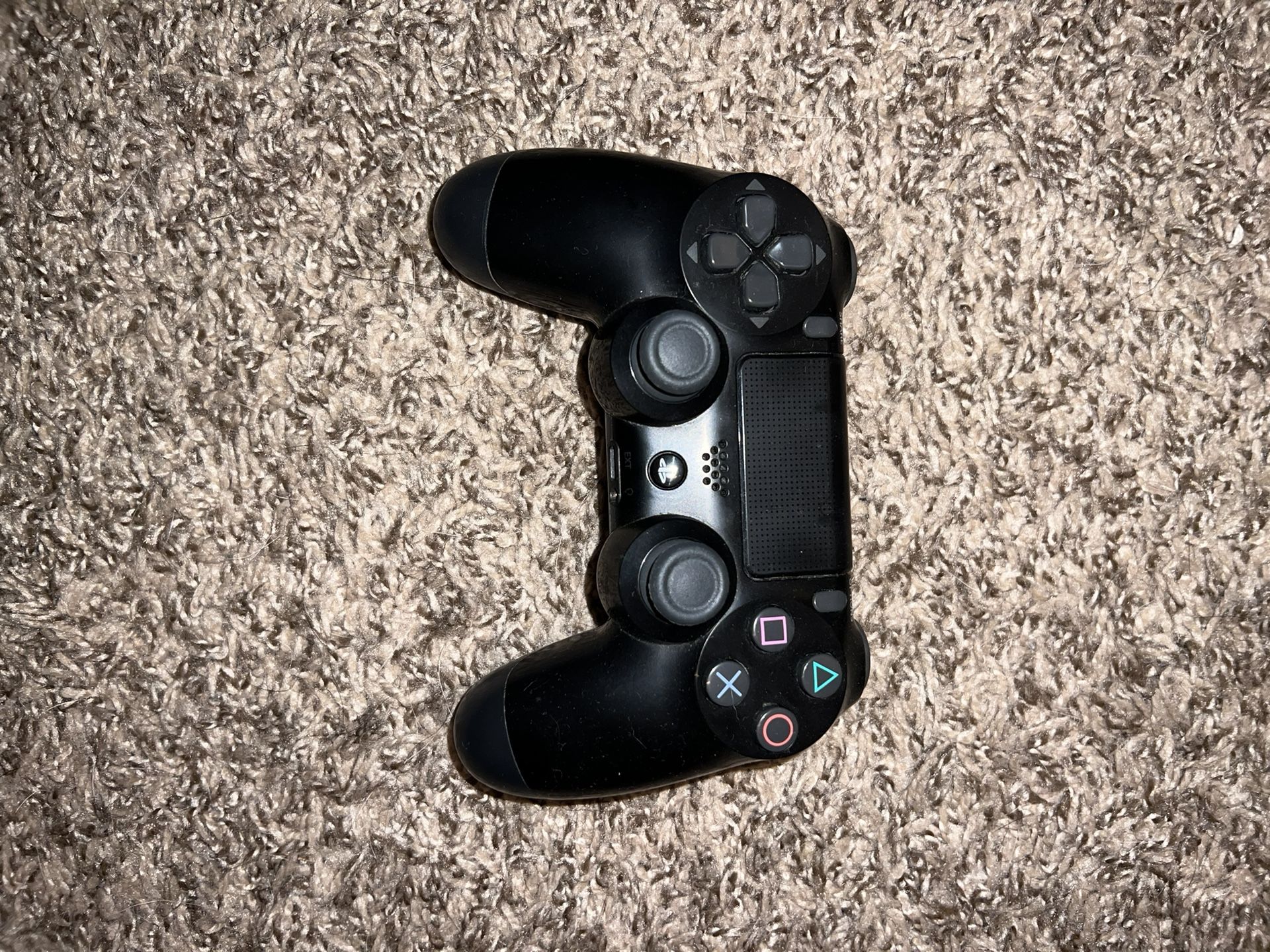 PlayStation 4 Dual Shock 4 Controller