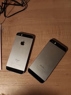 Apple iPhone SE Space Gray part only phone doesn't not work