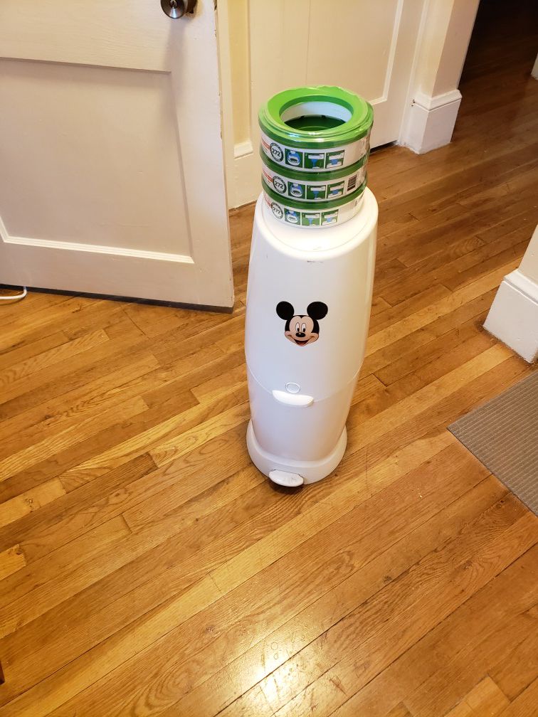 Diaper pail with refills