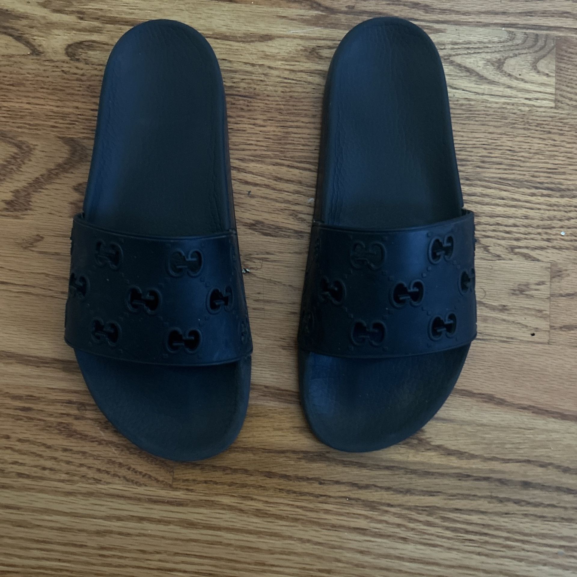 Gucci Slides