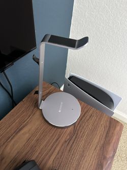 Headphone Stand + Dock