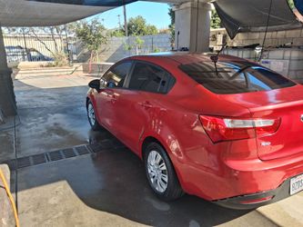 2014 kia Rio 146k $2000
