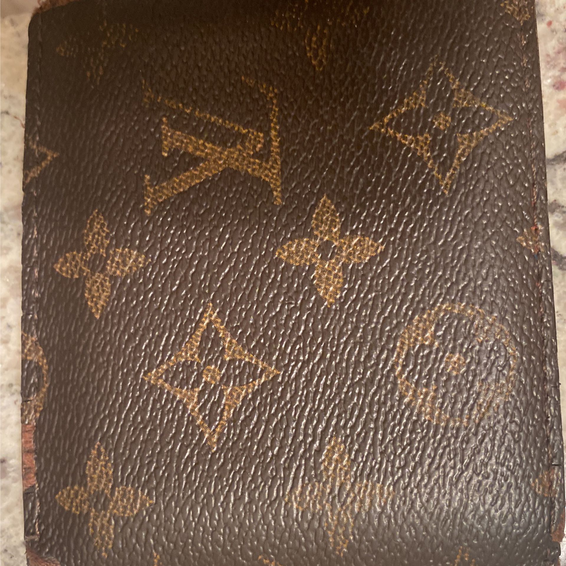 Louis Vuitton Double Card Holder for Sale in Conroe, TX - OfferUp