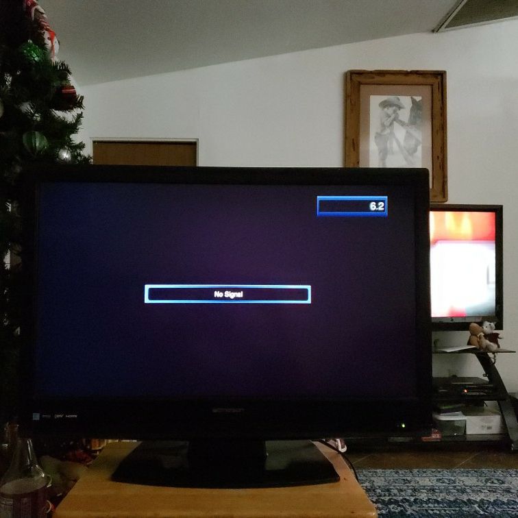 30 Inch Flat Screen Emerson