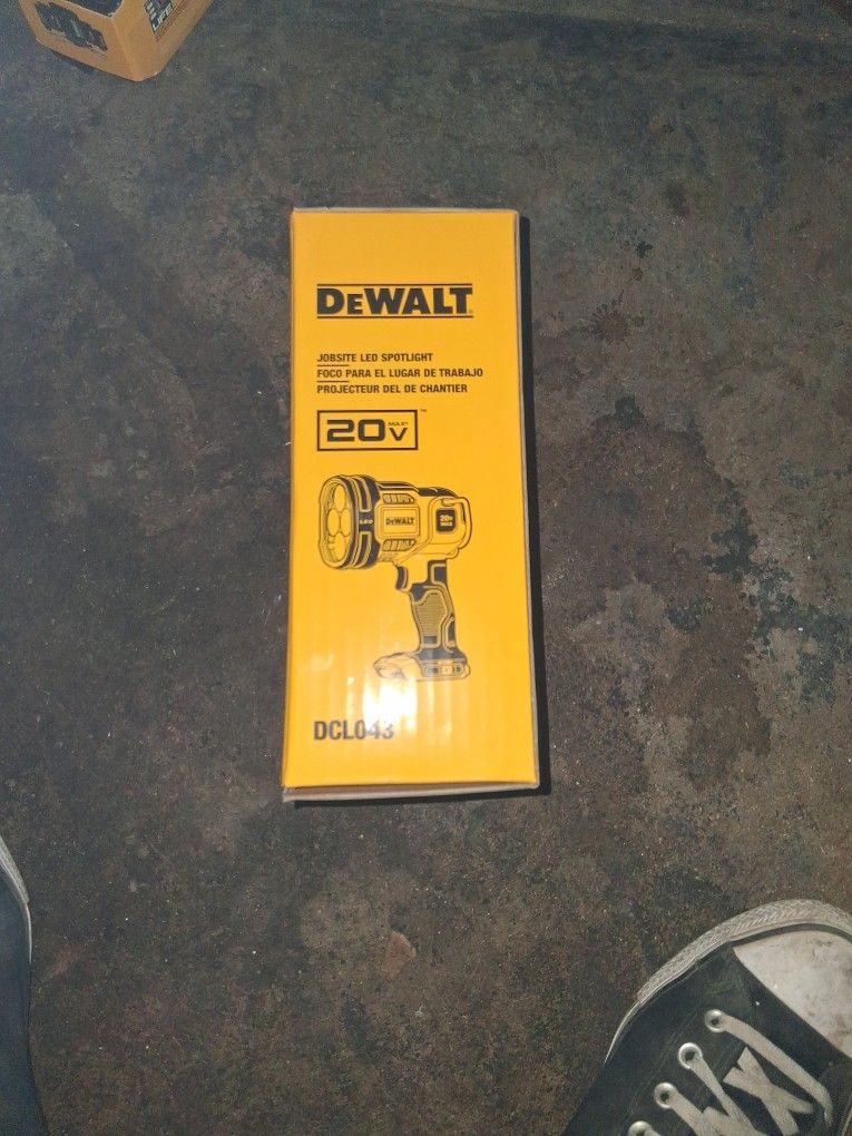 Dewalt 20v Jobsite LED SPOTLIGHT
