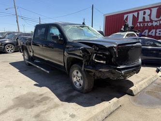 2017 GMC SIERRA IN FOR PARTS!