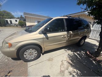 2001 Chrysler Town & Country