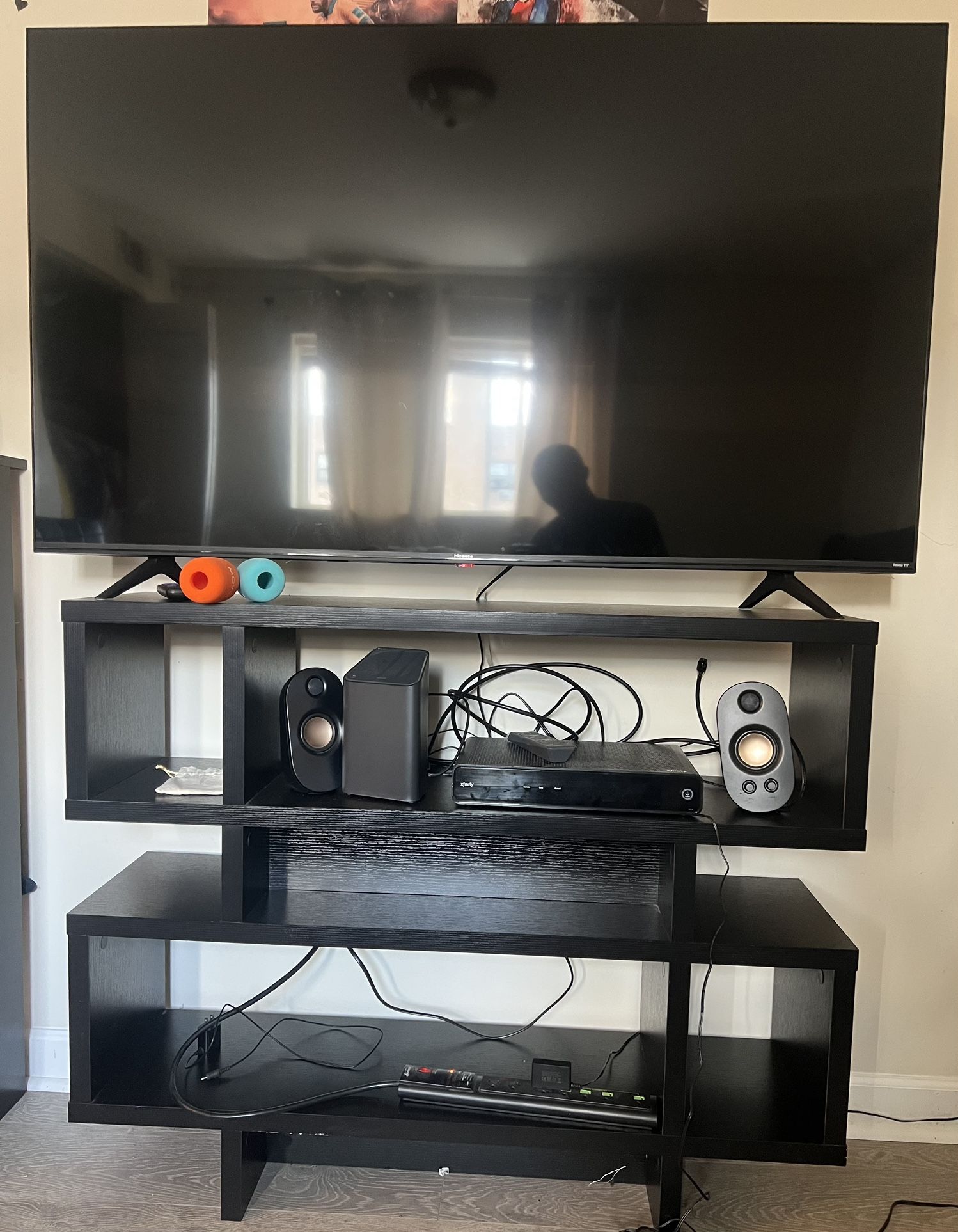 Tv stand and TV 58”