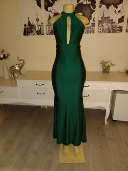 Darker Emerald Green Dress. Size S FORMAL.* PROM * Bridesmaid. Wedding Party