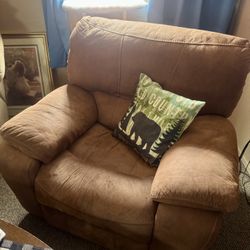Comfy Recliner 