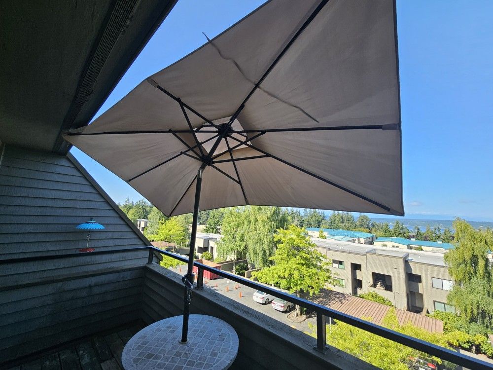 Patio Umbrella With Stand