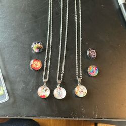 (C)Brand New Three Stainless Steel Necklaces With 7 Snap On Charms