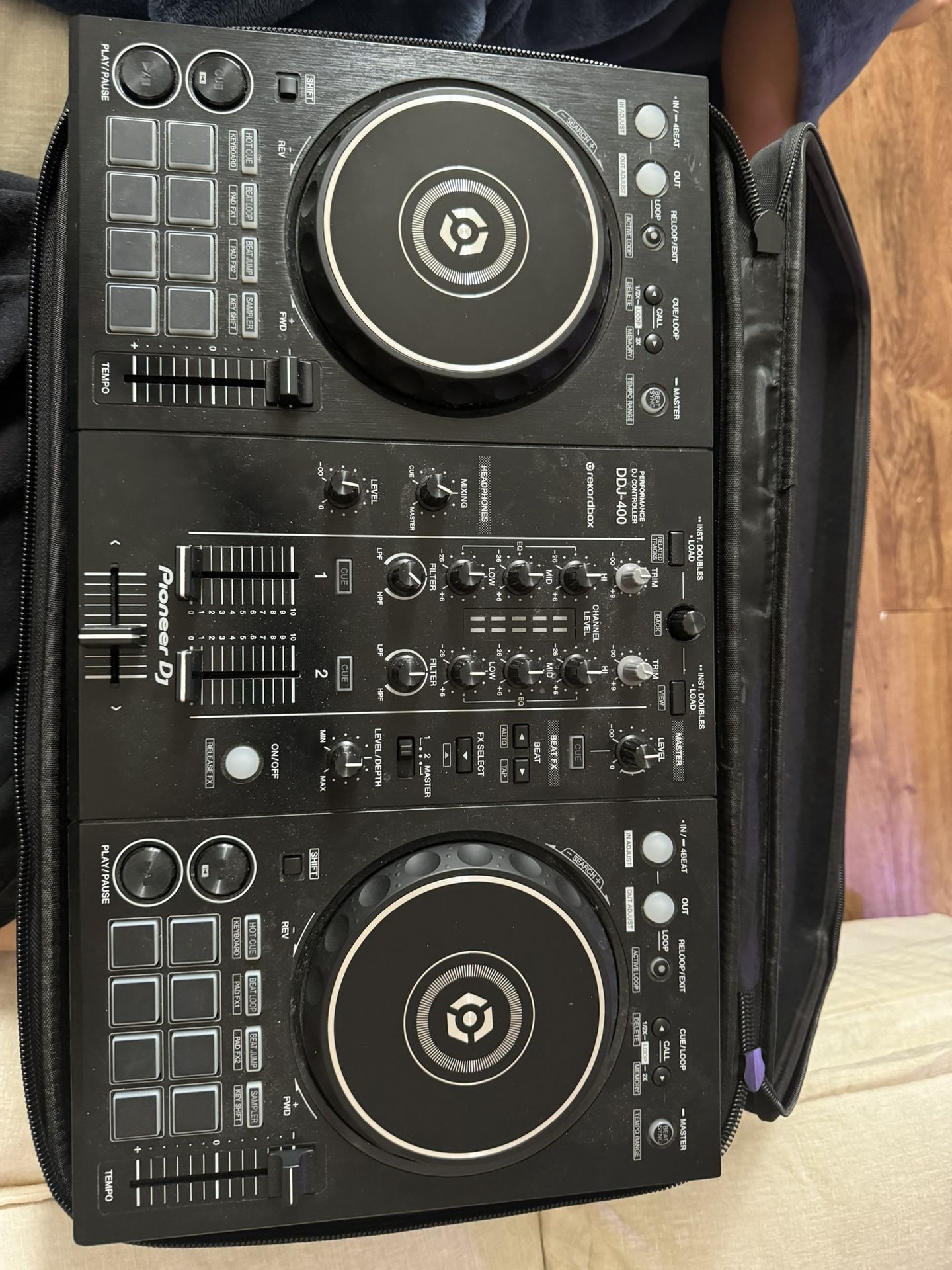 Pioneer DJ- DDJ