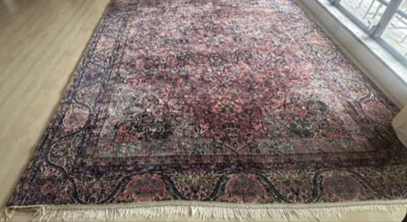 Gorgeous Gorgeous very very large real Persian handmade silk rug.  ( from iran).