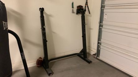 Squat rack