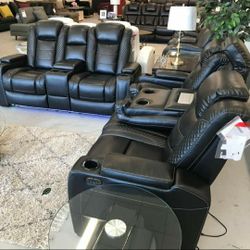 🖤BRAND NEW ASHLEY 👌 Party Time Reclining Sofa and Loveseat
