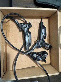 SRAM MTB G2R hydraulic brakes in great condition. Front and back
