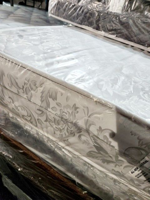 Brand New Queen Set $189 << Mattress And Box Spring