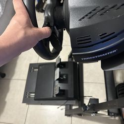 Thrustmaster t300 with wheel stand 
